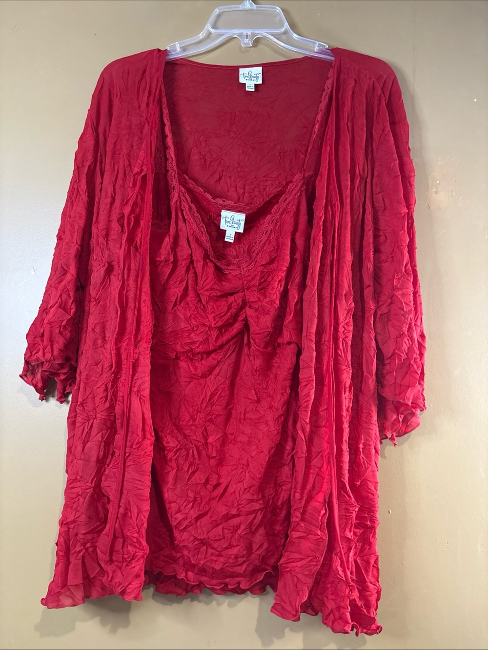 HC966. True Beauty By Emme Women Cardigan And Tank Top Size Us. large